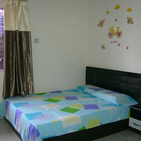 Homestay Permai 8 Sandakan Exterior photo